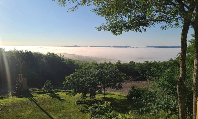 Liberty Cabin | Mountainside Cabin" Bigfoot Retreat"