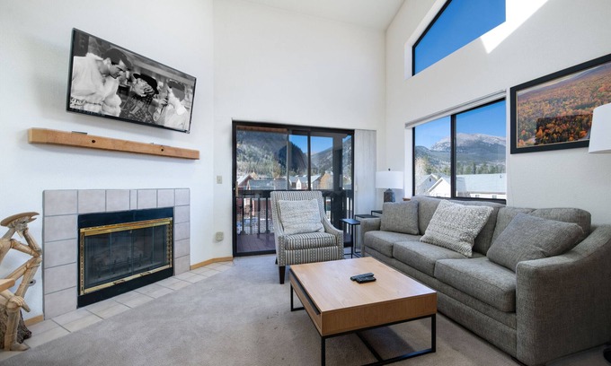 Frisco Condo | Mountainside Ridgeview Condo: Beautiful Views!