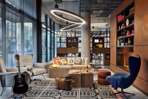 Kaunas Hotel | Moxy Kaunas Center
