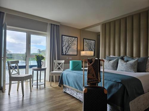 Creagh Hotel | Moycarn Lodge & Marina