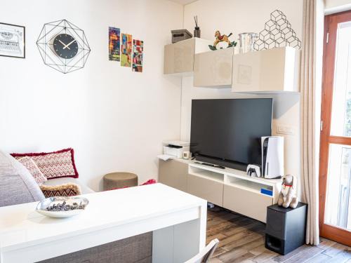 Marino Apartment | MRB Real Estate - Maison Ludovica - Monolocale Moderno con Giardino