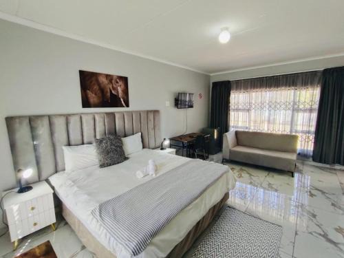 Schoemansville House | Mthiyane Dam View