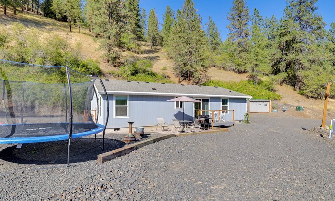 Ahsahka House | Mtn-View Gem w/Outdoor Entertainment in Ahsahka!