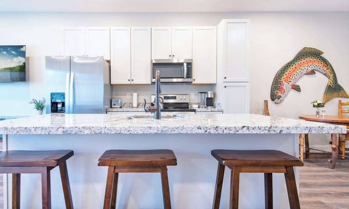 Swan Valley Condo | Mtn Views, Patio, & South Fork Fun!