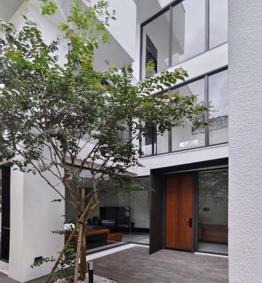 Puli Villa | Mubai Hotel