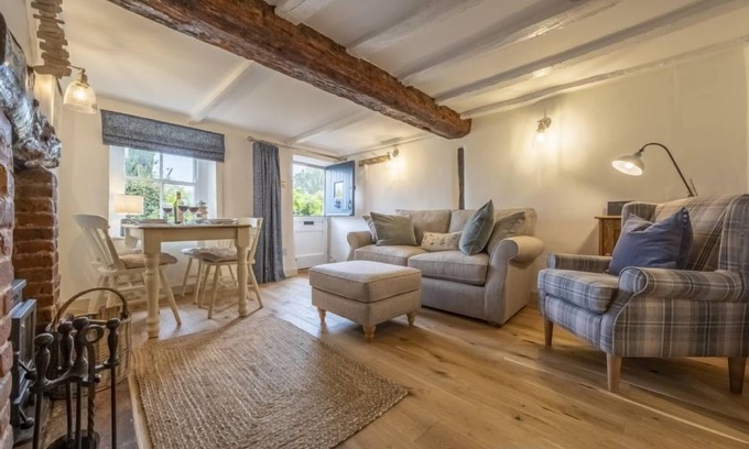 Stiffkey Cottage | Muckledyke Cottage, Stiffkey, Norfolk