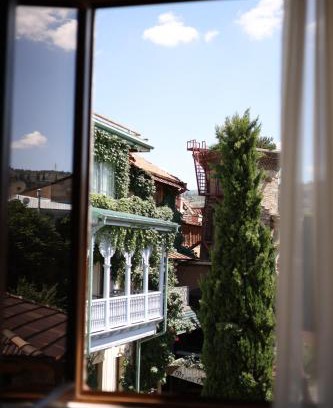 Tbilisi City Centre Hotel | Mukhrantubani Boutique Hotel
