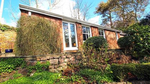 Crynant House | Mulberry Hill Cottage