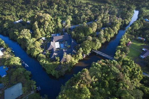 Mulu Resort | Mulu Marriott Resort