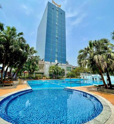 Ha Dong Hotel | Muong Thanh Grand Xa La Hotel