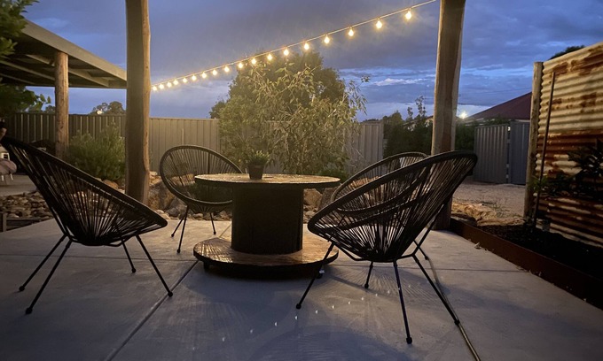 Tocumwal House | Murray Street Retreat