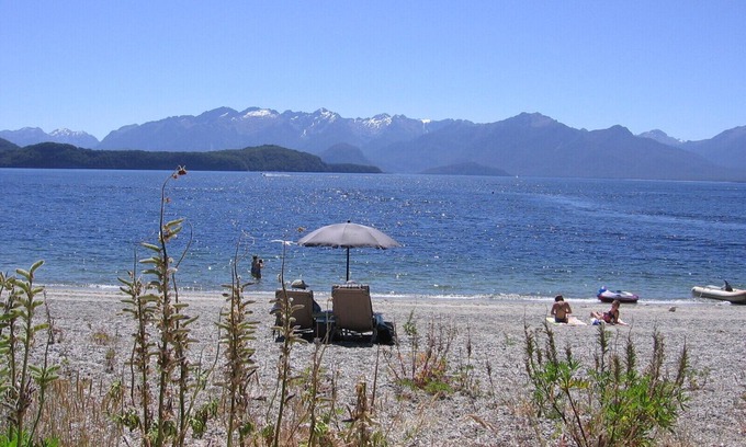 Manapouri Bed & Breakfast | Murrell's Grand View House