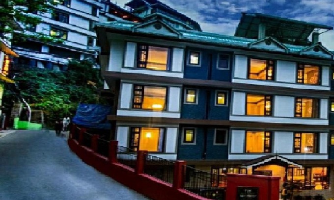 Gangtok Hotel | Muscatel Grand Silkroute - 300 Mts from MG Marg