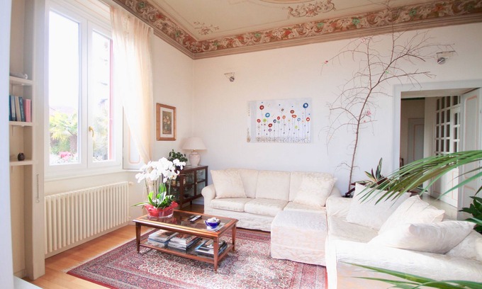 Cadegliano-Viconago Apartment | Music apartment