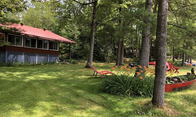 Georgian Bay Cottage | Muskoka, Big Chute - your sunny cottage destination
