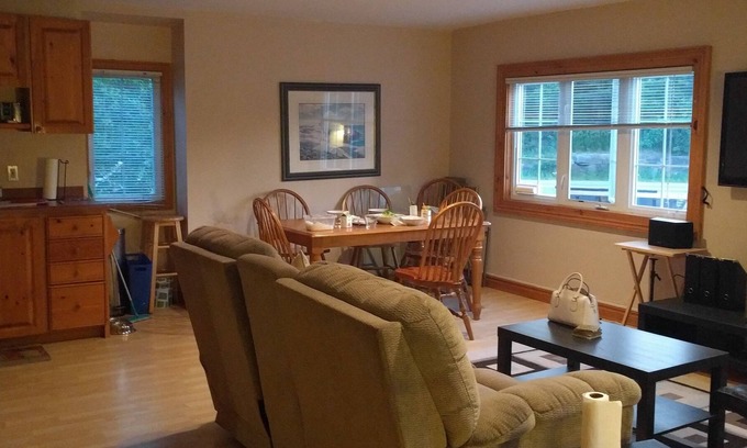 Gravenhurst House | Muskoka Lake and Marina View Room