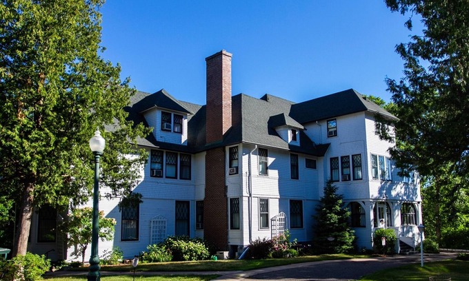 Little Falls House | Musser Mansion at Linden Hill Historic Estate