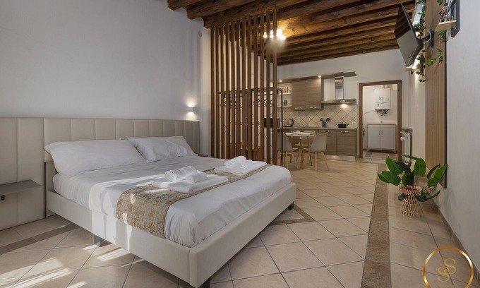 Somma Lombardo Apartment | [MXP Airport - Ticino Natural Park] Free parking