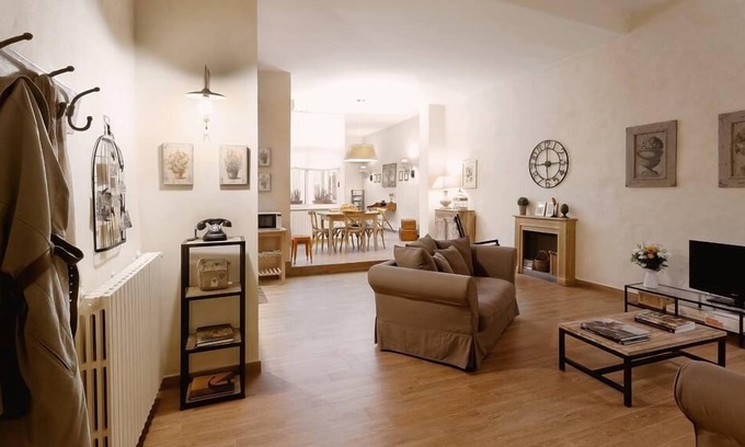 Santa Croce Apartment | MY FLORENCE HOME SANTA CROCE: the lovely oasis of calm away from the crowds