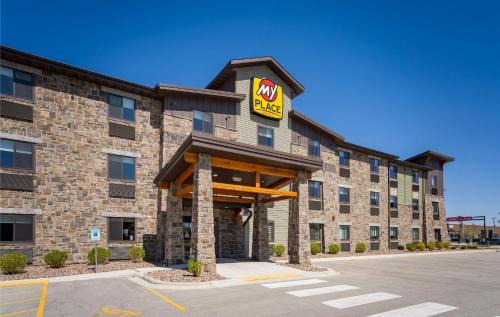 Ashwaubenon Hotel | My Place Hotel-Green Bay, WI