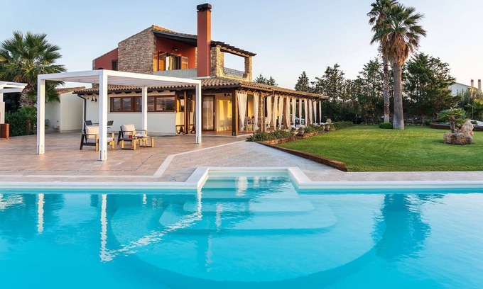 Paceco Villa | My Rental Homes - Villa Heaven with huge garden, a private pool and BBQ area
