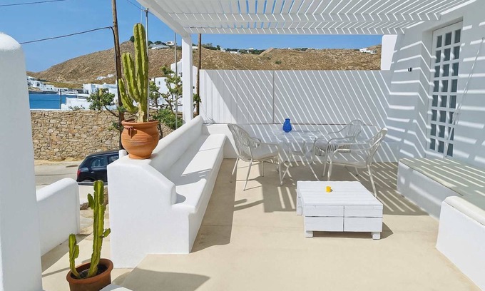 Tourlos Apartment | Mykonos Rose Nest - Sea View Escape