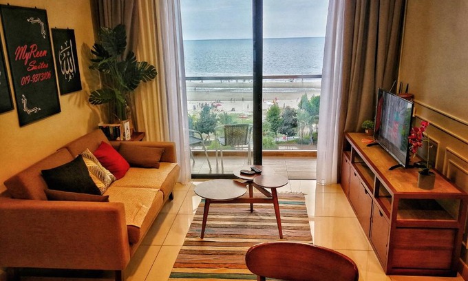 Balok Apartment | Myreen's Suite @ Timurbay Beachfront Residence