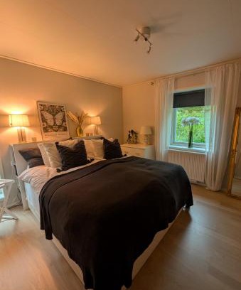 Almunge Villa | Mysigt hus på landet med närhet till Uppsala Stockholm & Gävle