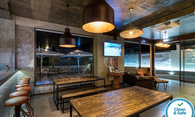 Santarem Bed & Breakfast | N1 Hostel Apartments & Suites