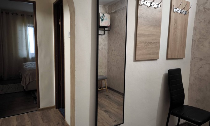 Iasi Apartment | N3 - XXL 3 bedrooms, 2 bathrooms kitchen, Internet/TV, bathtub, fully equipped
