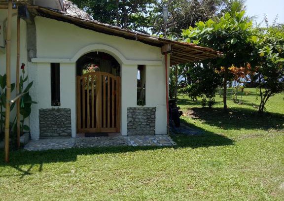Laha Villa | Namahatu Private Beach Villa