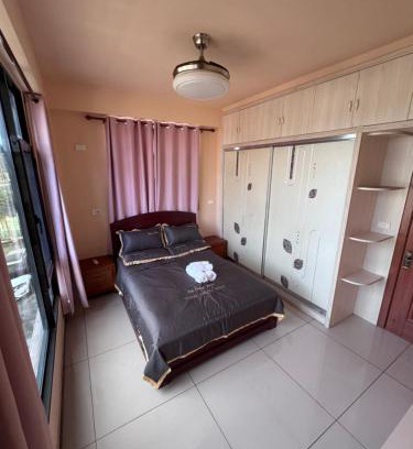 Nadi House | namakaloft A shared kitchen and bathroom