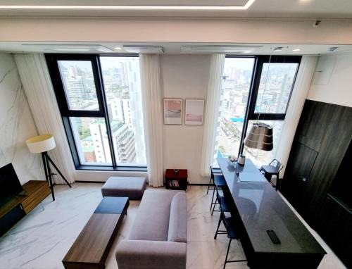 Eulji-ro Apartment | Namsan&City view house near DDP