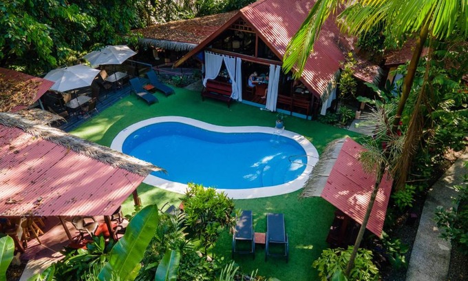Chiguata Hotel | Namuwoki Lodge
