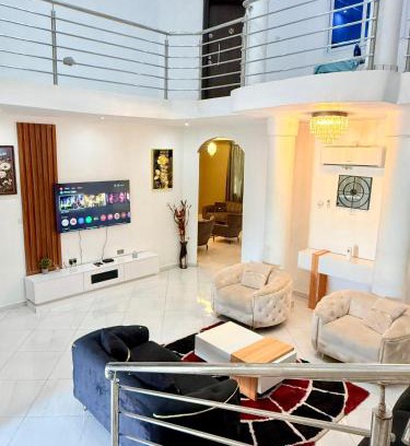 Kumasi Villa | Nanani Luxury Villa - 3 Bedrooms