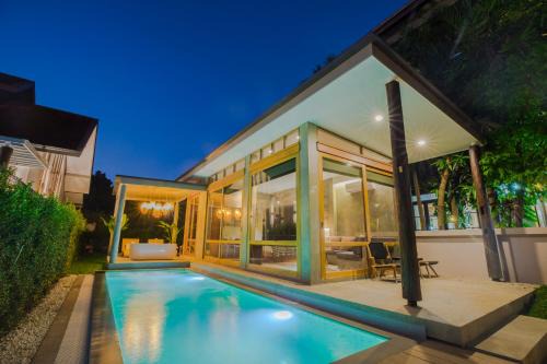 Su Thep Villa | NANDAKWANG Boutique Pool Villa, private pool and jacuzzi
