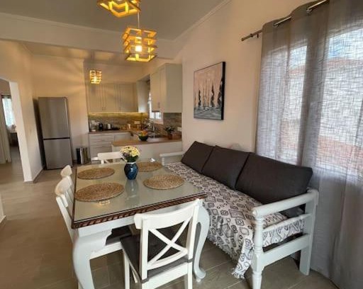 Spetses Apartment | Nano's House Οροφοδιαμέρισμα στο κέντρο