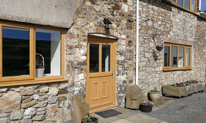 Pontesbury Cottage | Nant-isa
