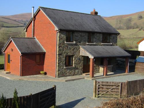 Glascwm House | Nant-Y-Glyn