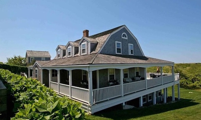 Siasconset House | Nantucket Classic! 5 Bed/4 Bath Sconset Beach-Golf-Lighthouse