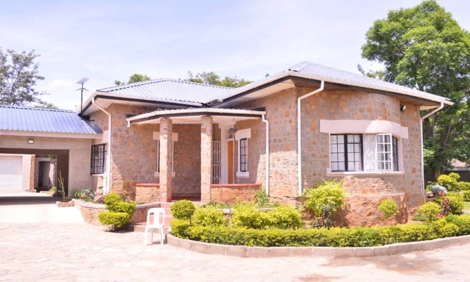 Bulawayo House | Napier Family-sized condo in Central Bulawayo