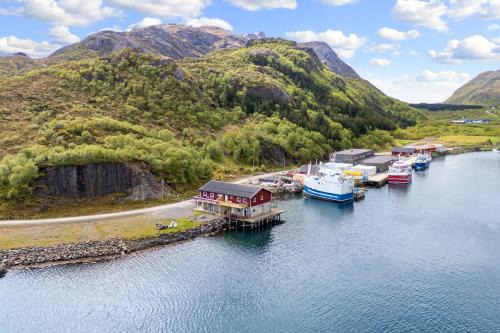 Flakstad Apartment | Napp kystfiske rorbu/leilighet