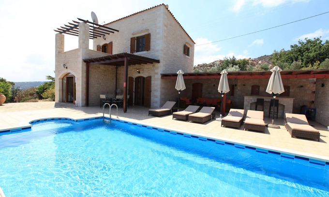 Houdetsi Villa | Natural stone villa in a secluded location on 4500 m² with a heated pool