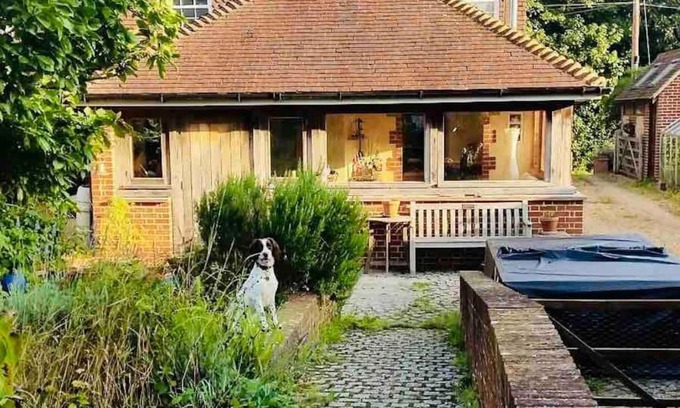 Etchinghill House | Nature Charm & Fruit Delights, multi-generation celebratory home -Try, Relax, Repeat - Sellindge