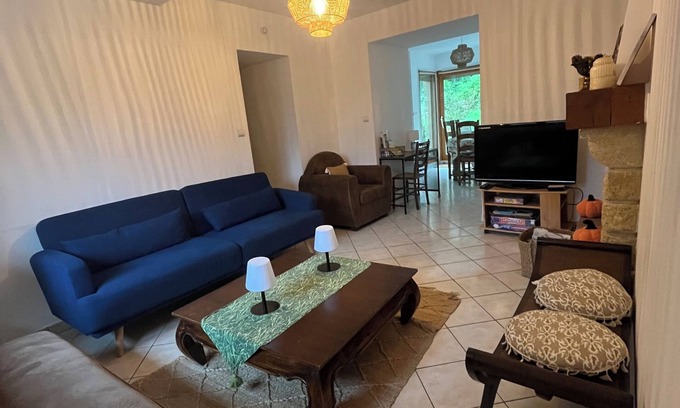 Vif House | Nature Discovery Stay with Jacuzzi & Brasero Monteynard Lakes-Bridges Hiking and Spa