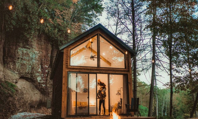 Rogers Cabin | Nature Getaway | Dog Friendly | Cliffs |Fire Pit