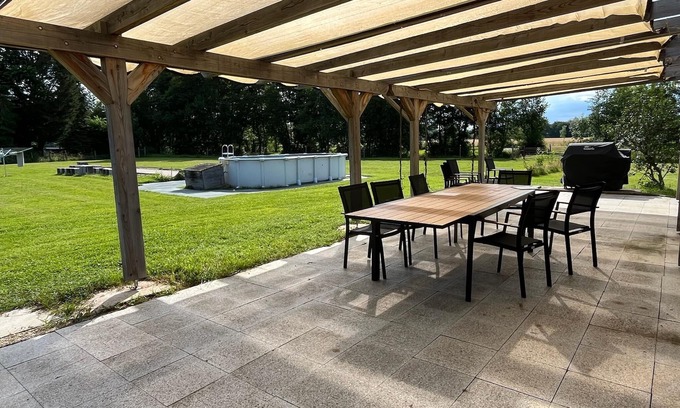 Briaucourt House | Nature gîte with cinema room and swimming pool - Ideal for families and groups of friends!