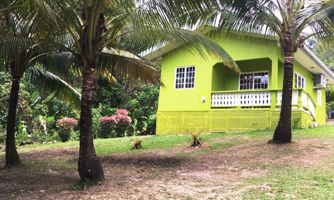 Las Cuevas House | Nature Lovers Cottage Getaway
