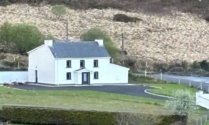 Ballyvourney House | Nature Lovers Family Home - 3 Bed 2 Bath