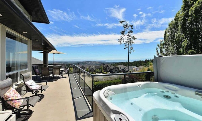 Bear Mountain Resort House | Nature's Gate Executive Estate